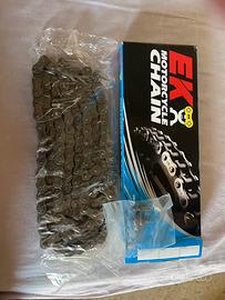 Catena di trasmissione moto