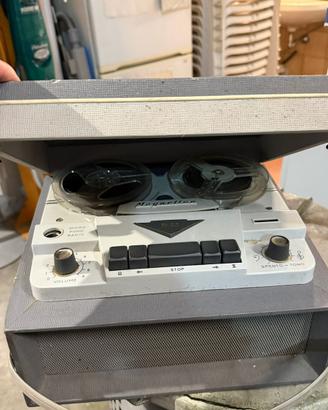 Magnetton registratore vintage
