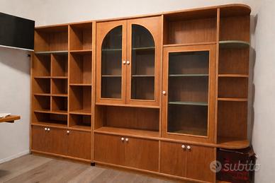 Libreria in legno massello