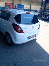 Opel Corsa del 2011 ..1300 diesel