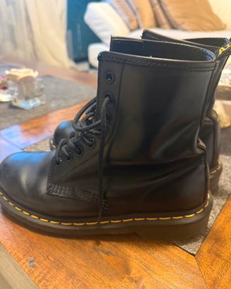 Stivali dr martens