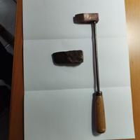 Antico saldatore a mazza in rame e testata .