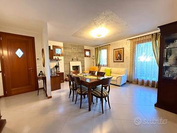 Rif.4897| bifamiliare martellago