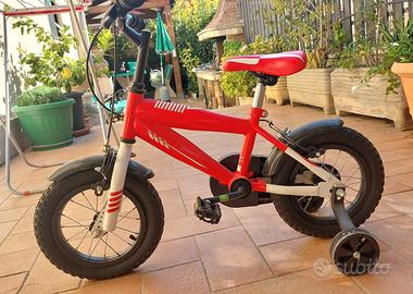 bicicletta bimbo rotelle bici  rossa bike