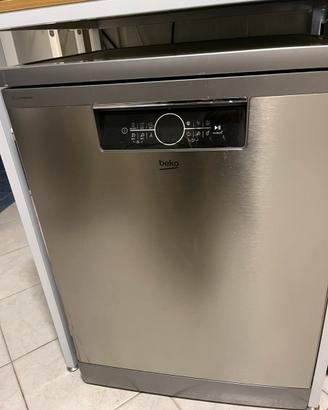 lavastoviglia Beko modello BNFN36650XC