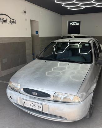 Ford Fiesta 1.2i 16V cat 5 porte Ghia
