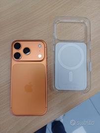 Iphone 17 pro arancione cosmico 256 gb