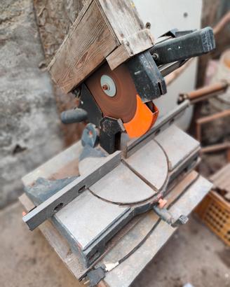 sega troncatrice a disco per legno