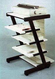 (1620) Portastampante con 4 piani estraibili.