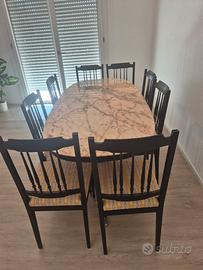 Tavolo ovale con piano in marmo  e 8 sedie  imbott