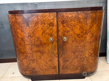 Mobiletto periodo Decò