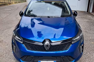 Renault Clio V Evolution TCe 90 – 2024 – 30.000 km