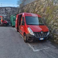 2 furgoni Renault master