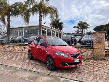 Lancia Ypsilon 1.0 FireFly 5 porte S&S Hybrid Ecoc