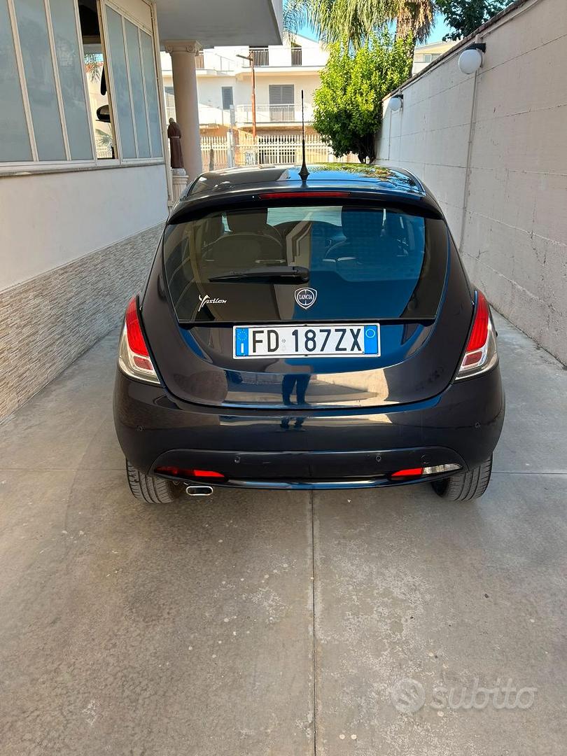 Lancia Ypsilon 2016 photo 2