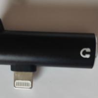 Spinotto sdoppiatore per iPhone (cuffie + USB)