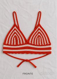 Top/Bralette all’uncinetto con schiena scoperta