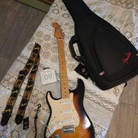 FENDER STRATOCASTER (LEFT HANDED)