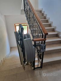 Montascale a piattaforma