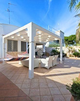 CASA INDIPENDENTE A PORTO CESAREO
