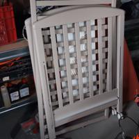Lettino per bambini in legno con materasso