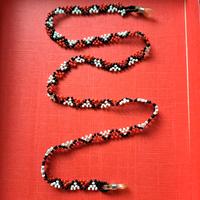 portacchiali in perline