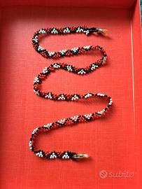 portacchiali in perline