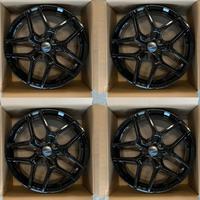 Kit 4 cerchi nuovi AVUS RACING da 17'' per NISSAN