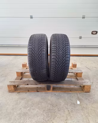 2 gomme Pirelli termiche 225 55 18 seminuove