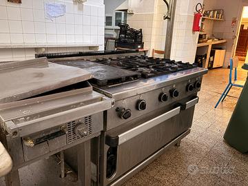 Piano cottura professionale 8 fuochi + piastra