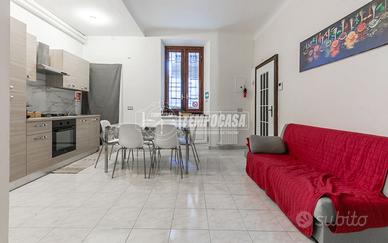 Ampio quadrilocale arredato con 3 camere