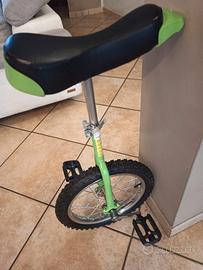 MONOCICLO 16"