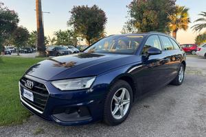 AUDI A4 Avant 30 TDI/136 CV S tronic Business Ad