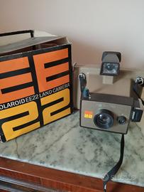 Polaroid EE22