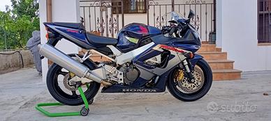 Nuovissima CBR FireBlade 1000