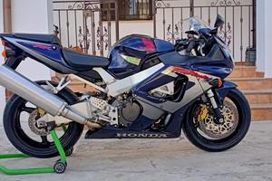 Nuovissima CBR FireBlade 1000
