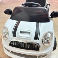 Auto elettrica per bambini