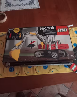 Lego Technic 8851 Escavatore del 1984
