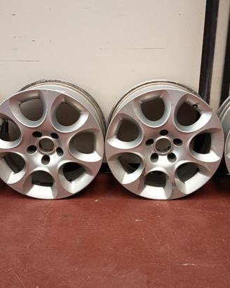 4 cerchi in lega  16 " a 5 fori Alfa Romeo
