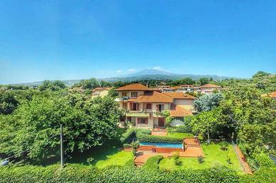 Villa - Piedimonte Etneo