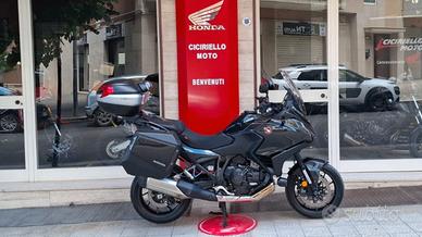 Honda NT 1100 DCT Travel Edition