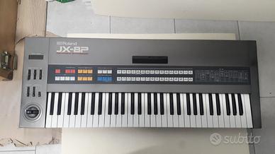 sintetizzatore Roland JX-8P