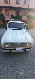 RENAULT 4 CV AFFAIRES/SPORT