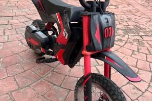 Minimoto Evercross 300watt rossa