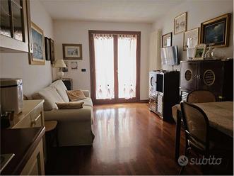 BILOCALE IN ZONA CENTRALE