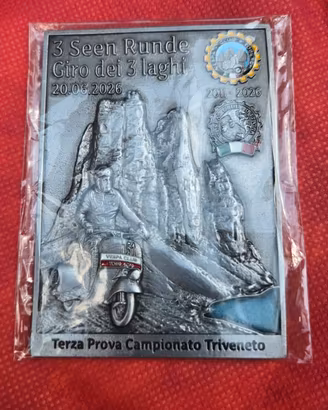 placca e kit raduno vespa