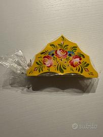 Portatovaglioli in legno smaltato