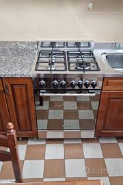 Forno a gas con fornelli