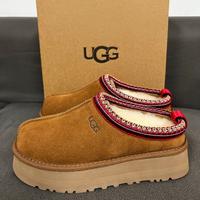 Stivali da neve UGG con plateau / 36