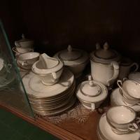 Servizi completi da the e caffè antichi tazze